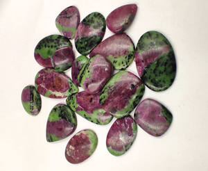 Natural zoisita rubí cabujón suelto piedras preciosas corte ovalado tamaño libre para colgantes de bricolaje - Product Image 4