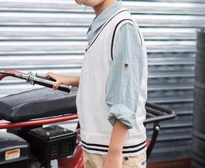 Uniforme scolaire personnalisé pour enfants Cardigan Bouton OEM Vente en gros Tricots Fournisseur direct d'usine Chaud Confortable Durable Laine d'hiver - Product Image 6