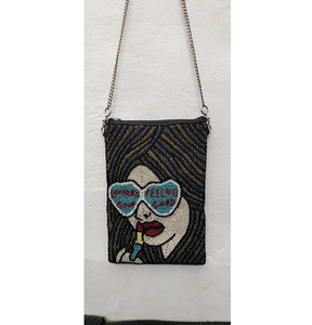 กระเป๋าสานลายตา2025ใหม่สำหรับผู้หญิงกระเป๋าถือแฟชั่นสไตล์โบฮีเมียนทำด้วยมือตะกร้าลายทางปักพลาสติก - Product Image 2