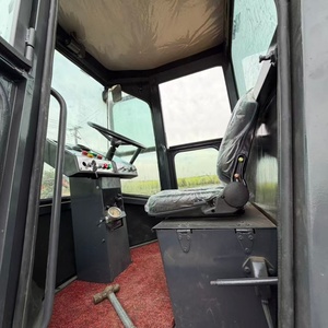 Rouleau compresseur vibrant Dynapac CA301D d'occasion, 12 tonnes, excellent état, moteur puissant, engin de construction prêt à l'emploi - Product Image 6