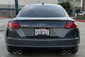 Audi TTS Coupé Turbo 4 cylindres d'occasion propre, modèle 2020 - Product Image 4