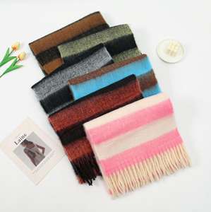 Bufanda cálida de invierno, nueva, gruesa, a rayas y colorida, muy vendida. - Product Image 6