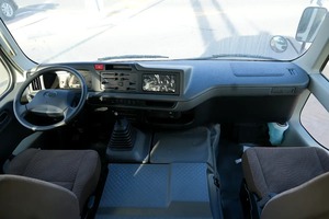 SUPER OFERTA 2024 TO-YO-TA CO-AS-TER BÁSICO 28 PLAZAS TRANSMISIÓN MANUAL 4 CILINDROS - Product Image 4