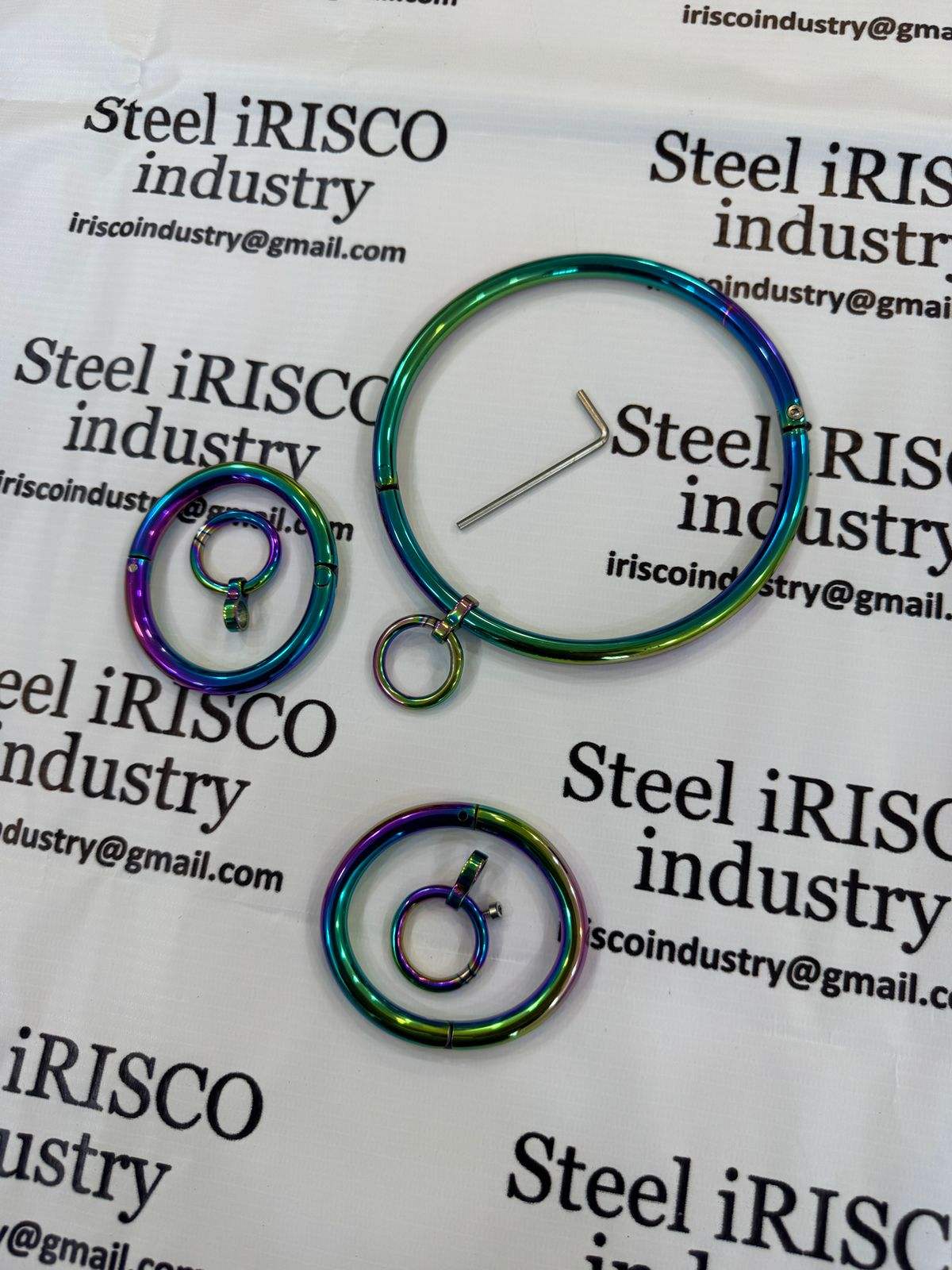 Rainbow/multi-collar