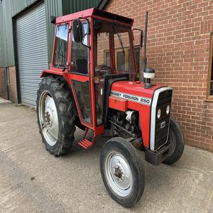 Massey Ferguson 250 tracteur à chenilles 4WD de qualité supérieure 25HP technologie avancée contrôle facile châssis solide productivité élevée - Product Image 6