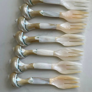 Cuchara de caviar de ostra L = 8cm, cuchara de ostra dorada, cuchara de nácar, juego de caviar dorado, juego de caviar, cuchara de concha - Product Image 1