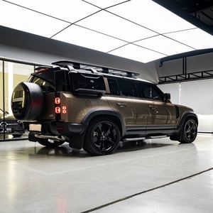 SUV Land Rover Defender 110 SE P300, un best-seller - Product Image 2