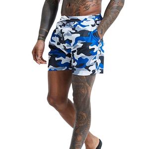 Shorts de bain pour hommes, coupe régulière, taille élastique, imprimé camouflage par sublimation, deux poches latérales, collection été 2026, vente en gros - Product Image 1