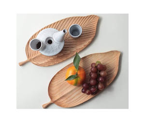 Plateau de service en bois d'acacia en bois de noyer Assiette rectangulaire carrée écologique pour collation aux fruits Dessert Thé Servant Gravé à la main - Product Image 1