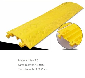 Trọng lượng nhẹ màu vàng đen PE Drop Over Cable Ramp dây bảo vệ cho trong nhà và ngoài trời sử dụng - Product Image 2