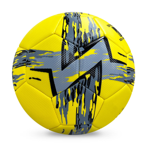 Ballons de football de club économiques en cuir PU stratifié imperméable, fabriqués au Pakistan, 32 panneaux, cousus à la machine, super adhérence, personnalisables - Product Image 3