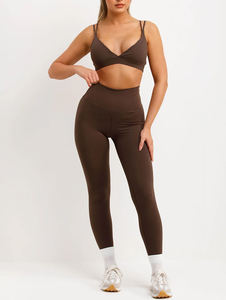 Ensemble de gymnastique 3 pièces pour femmes de haute qualité avec soutien-gorge de sport Veste zippée et leggings pour entraînement Yoga et Fitness - Product Image 4