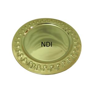 Assiette de présentation élégante en acier inoxydable avec bordure décorative de forme arrondie et finition dorée pour hôtels et mariages - Product Image 1