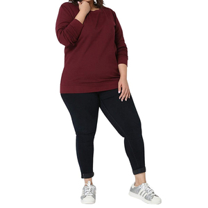 Sudaderas de Mujer con Logotipo Personalizado en la Parte Delantera, Color Rojo Sólido, Invierno 2025, Servicio OEM - Product Image 3