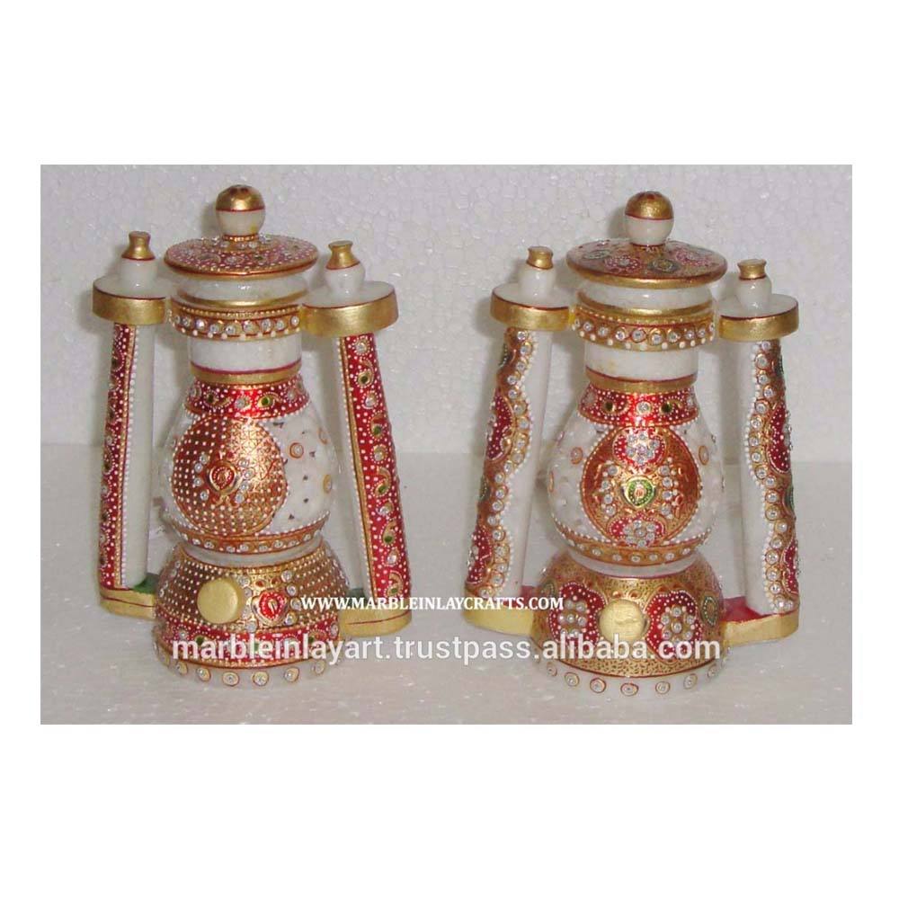 มีสีสัน