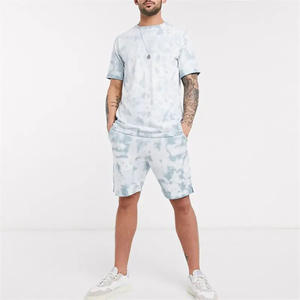 Ensemble T-shirt et short décontracté pour homme en coton respirant de haute qualité avec logo personnalisé brodé, motif uni, collection automne - Product Image 3