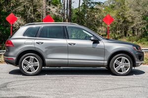Volkswagen Touareg TDI Executive 2015 Impecable - Product Image 5