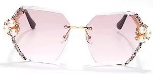 แว่นกันแดดเลนส์แก้วสีชมพูพร้อมกรอบโลหะ เพิ่มความมั่นใจและสไตล์ให้กับลุคของคุณ สวยหรู - Product Image 5