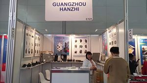 حصيرة أرضية عالية الجودة للرافعة الشوكية 53451-26600-71 لتويوتا 8F - Product Image 5