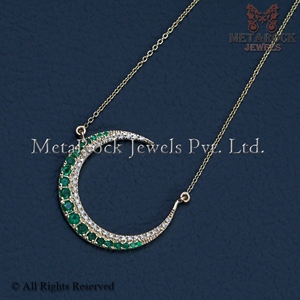 Collar con Colgante de Luna Creciente de Diamante Natural y Oro de 14k, Joyería Fina, Colgante de Luna Esmeralda - Product Image 4