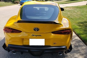 Auto Deportivo Compacto Usado de 2023, Coupé de 2 Puertas con Manejo Ágil y Diseño Deportivo, Sin Accidentes - Product Image 4