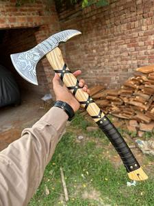 Steel Craft International : Hache viking en acier au carbone de haute qualité, nouveau design, à vendre, hache viking en acier au carbone personnalisée pour l'extérieur - Product Image 3