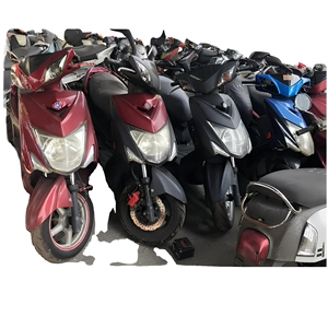 Scooter Usado de Bajo Consumo en Excelentes Condiciones - Scooter Usado en Venta - Product Image 1