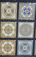 Carreaux de tapis en porcelaine de luxe 3D à fleurs dorées Carreaux de mur et de sol polis pour bureau Carreaux de tapis de qualité supérieure