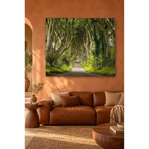 ภาพพิมพ์บนผ้าใบถนนอุโมงค์สีเขียวฟิดาที่มีต้นไม้เต็มทาง - Product Image 1