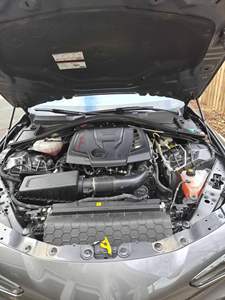 PRÊT À EXPÉDIER - VÉHICULE D'OCCASION CONDUITE À GAUCHE |   Conduite à droite |   2022 A L F A R O M E O |   GIULIA VELOCE TURBO 4-CYLINDRES AWD - Product Image 2
