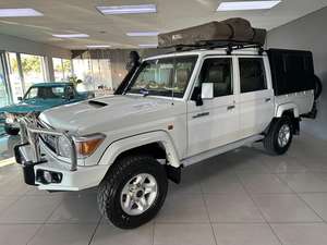 Toyota Land Cruiser LC Pickup Double Cabine 4.6 Diesel 4x4 d'occasion 2015 - Product Image 5