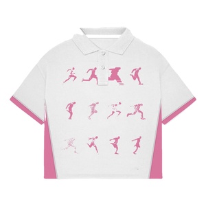 Polo femme premium en coton et polyester piqué 200 GSM, blanc avec empiècements latéraux roses, logo personnalisé imprimé en sérigraphie. Polos femme. - Product Image 1