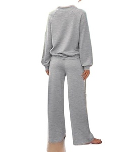 Ensemble de survêtement pour femme élégant à deux tons, respirant, léger, en polyester/coton, avec capuche, pour l'hiver, dernier design par Viral - Product Image 3