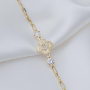 Pulsera de Mujer con Diseño de Trébol de Cuatro Hojas y Circonita Brillante, Joyería de Plata de Ley 925 Hecha a Mano en Turquía, Venta al por Mayor - Product Image 2