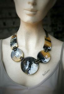 Collar de cuerno de búfalo hecho a mano Natural étnico personalizado accesorio de declaración de moda de alta calidad para decoración del hogar para Pascua - Product Image 4