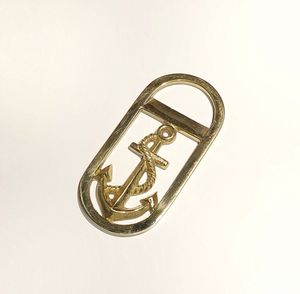 Décapsuleur en laiton de vente chaude de conception attrayante solide de haute qualité pour le prix de gros pour la barre d'hôtel à la maison utilisée. - Product Image 5