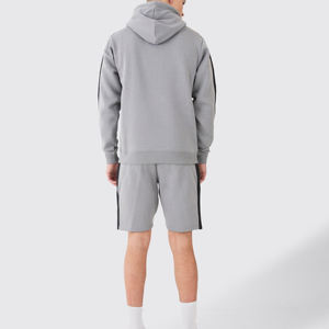 ชุดเซ็ตเสื้อฮู้ดและกางเกงขาสั้นผู้ชายสำหรับฤดูหนาว ผ้าฝ้าย/โพลีเอสเตอร์ 100% แห้งเร็ว คุณภาพสูง สวมใส่สบายๆ สำหรับวิ่งออกกำลังกาย รับสกรีนโลโก้ - Product Image 5