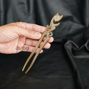 Haute qualité Vietnam vente en gros corne de buffle naturelle outil de coiffure accessoires de mode pour femmes cheveux de renard outil de coiffure de haute couture - Product Image 1