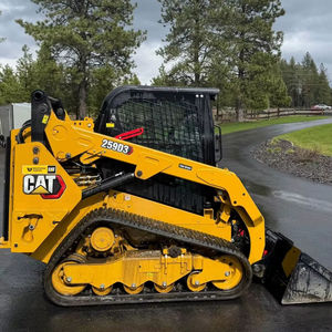 Chargeuse compacte Cat246D d'occasion en bon état Mini chargeuses Moteur Cummins Garantie de 4 ans Haute efficacité Puissance 41 kW Japon - Product Image 1