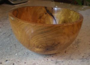 Bol de service rond en bois au design classique fait à la main Bol à salade et à fruits au fini naturel pour vaisselle personnalisable - Product Image 6