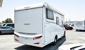 Camping-car d'occasion Fiat Ducato Dethleffs Trend T 6717 gris en fibre de verre et aluminium, Italie - Product Image 4