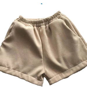 Short d'entraînement Streetwear respirant en polaire taille moyenne pour femmes Logo personnalisé Service OEM - Product Image 4