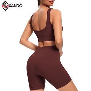 Vente en gros de shorts de yoga de haute qualité pour femmes OEM logo personnalisé taille haute taille XL sans couture spandex pour femmes et filles - Product Image 2