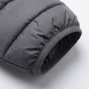 Veste d'extérieur décontractée de performance pour homme, de qualité, personnalisée, en polyester, rembourrage imperméable, respirant, écologique, à capuche, pour expédition - Product Image 6