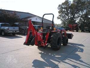 Tracteur à roues McCormick CT55U 90HP 4WD avec moteur haute performance et rapport fourni - Product Image 3