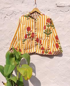 Chaquetas Kantha de seda de algodón Premium indio lujosa moda acolchada para mujer tradicional bordado a mano acolchado - Product Image 2