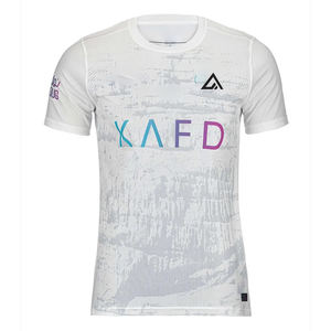 Camiseta de Fútbol al por Mayor 2026, Fabricación OEM/ODM, Unisex, 100% Poliéster, Uniforme de Fútbol de Club de Alta Calidad por Ako - Product Image 1