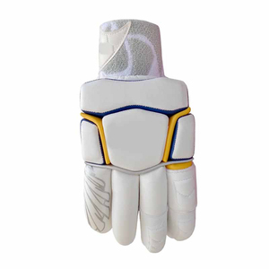 ถุงมือตีคริกเก็ตแบบกำหนดเอง ออกแบบมาเพื่อความสบาย ความยืดหยุ่น และการดูดซับแรงกระแทกสูงสุด - Product Image 2
