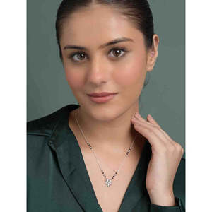 Achetez un Mangalsutra en argent pur avec motif floral, perles de diamant et de perles d'or, un bijou ethnique religieux, un cadeau parfait pour votre femme - Product Image 4