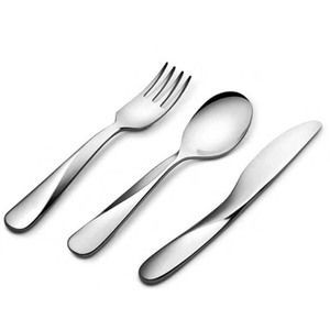 Venta al por mayor de cubiertos de acero inoxidable chapados en plata de diseñador martillado de mango largo personalizar cuchillo y tenedor cucharas conjunto - Product Image 6